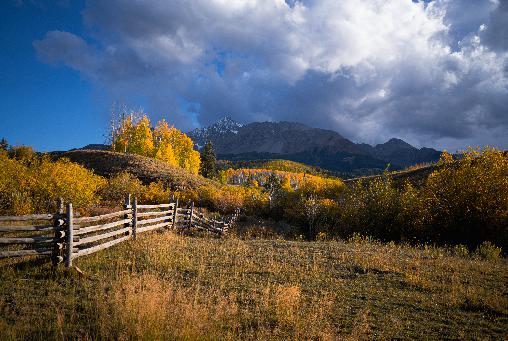 fence_mtns